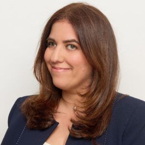 Ponente 3: Rocio Valdivia